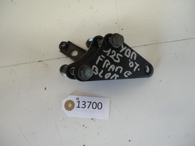 YBR125 2007 - 2011 Yamaha Beugel Beugel motorblok D1-15754, Motos, Pièces | Yamaha