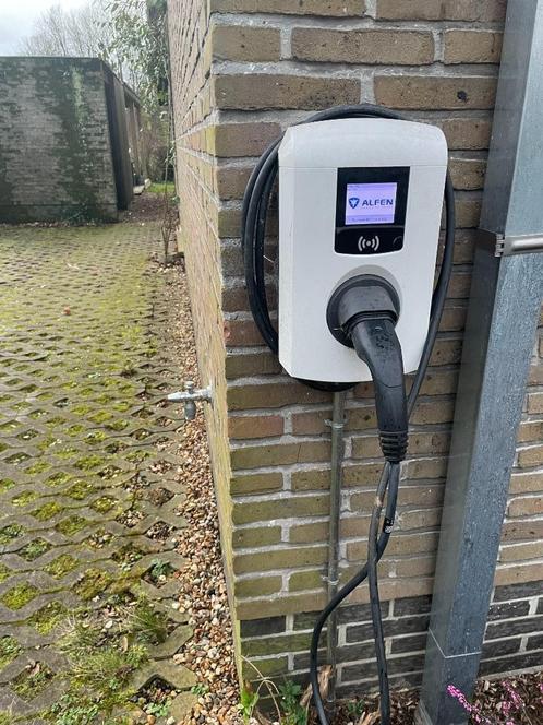 Laadpaal Alfen (Pro-Line) - 230V - 50hz- 32A (+ophangbeugel), Auto diversen, Laadpalen, Zo goed als nieuw, Laadpaal, Ophalen