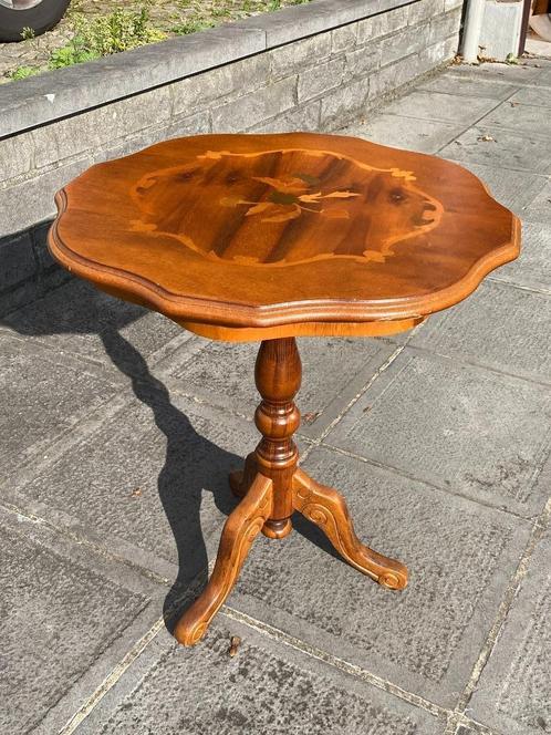 Antieke marqueterie voetstuktafel met floraal decor, Antiek en Kunst, Antiek | Meubels | Tafels, Ophalen