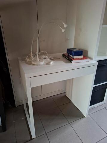 Ikea Micke bureau beschikbaar voor biedingen