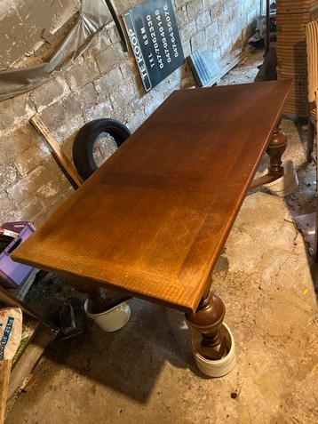 Tafel - eettafel - uittrekbaar - gratis beschikbaar voor biedingen