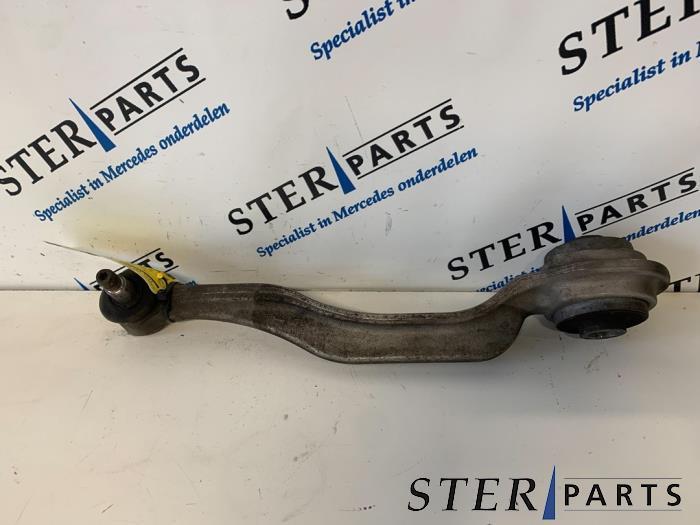 Bras de suspension avant droit d'un Mercedes E-Klasse, Autos : Pièces & Accessoires, Suspension & Châssis, Mercedes-Benz, Utilisé