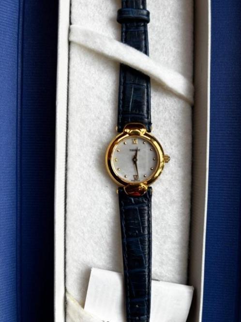 Montre femme Tissot 6224K, Handtassen en Accessoires, Horloges | Dames, Gebruikt, Polshorloge, Overige merken, Staal, Leer, Ophalen