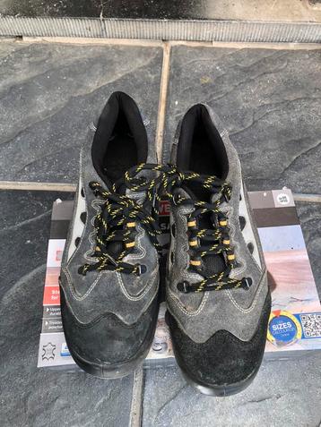Veiligheidsschoenen maat 44, Enlèvement, Comme neuf