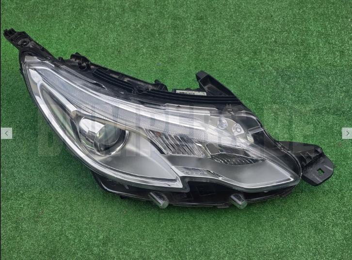Koplamp PEUGEOT 2008 LENS+ LED FRONT LAMP 9677810280, Auto-onderdelen, Verlichting, Gebruikt, 6 maanden garantie, Ophalen of Verzenden