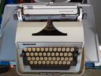 Triumph Gabriele 25 vintage draagbare typemachine, Antiek en Kunst, Ophalen