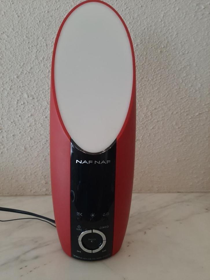 Wekkerradio NAF NAF ( wake up light ), Huis en Inrichting, Woonaccessoires | Overige, Zo goed als nieuw, Ophalen of Verzenden