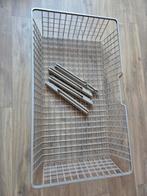 Manden voor ikea pax kastsysteem, Enlèvement