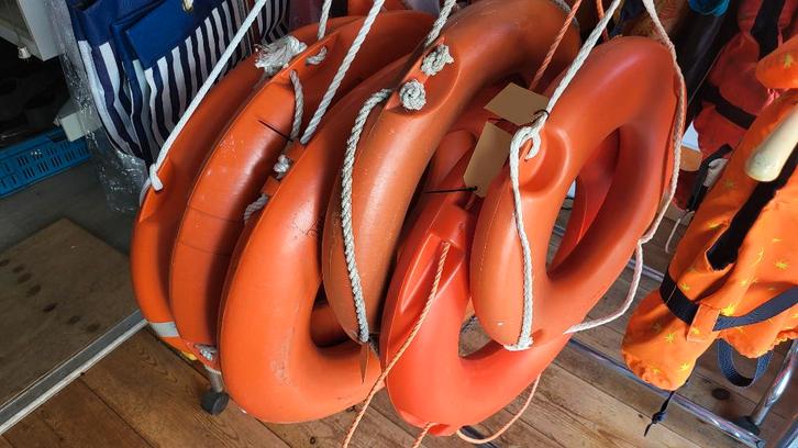 Partij oranje reddingsboeien reddingsringen, Watersport en Boten, Accessoires en Onderhoud, Gebruikt, Ophalen
