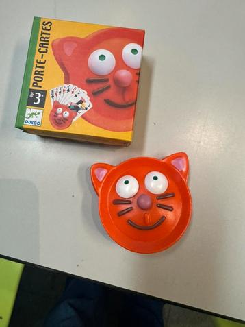 Djeco kaarthouder voir kleine handjes beschikbaar voor biedingen