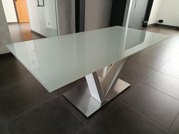 NIEUWE EETTAFEL VAN GEHARD WIT GLAS, Huis en Inrichting, Tafels | Eettafels, Nieuw, 50 tot 100 cm, 100 tot 150 cm, Vijf personen of meer
