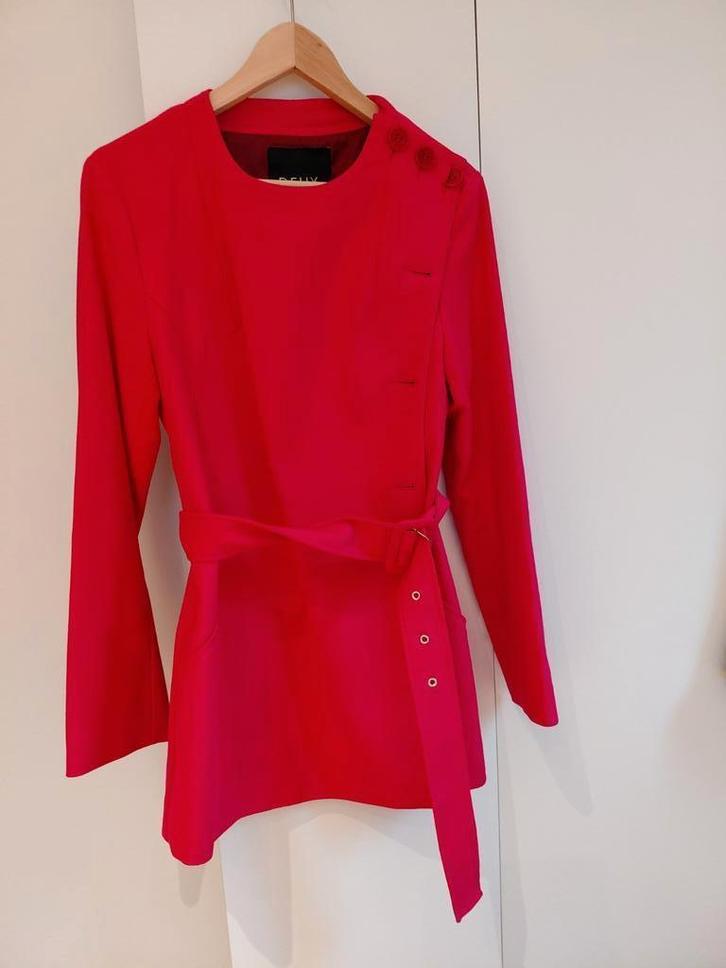 Deux dameskostuum Nieuw incl kledingzak maat M, Kleding | Dames, Gelegenheidskleding, Zo goed als nieuw, Maat 38/40 (M), Roze