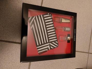Estee Lauder, A gift for you, beschikbaar voor biedingen