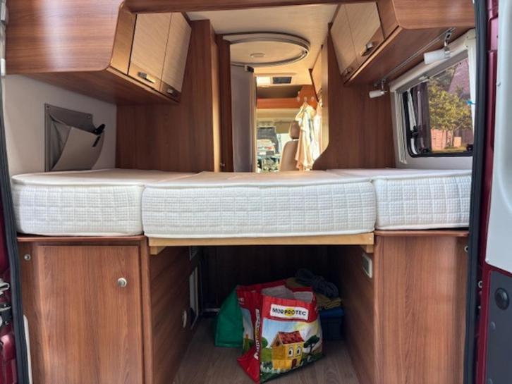 TE KOOP MATRAS VOOR CAMPERVA PEUGEOT BOXER MET MIDDEN DOUCHE, Caravans en Kamperen, Mobilhomes, Particulier, Douche, Ophalen