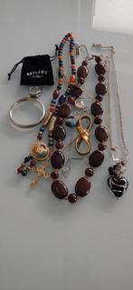 Lotje sieraden., Ophalen of Verzenden, Gebruikt, Overige materialen, Met edelsteen