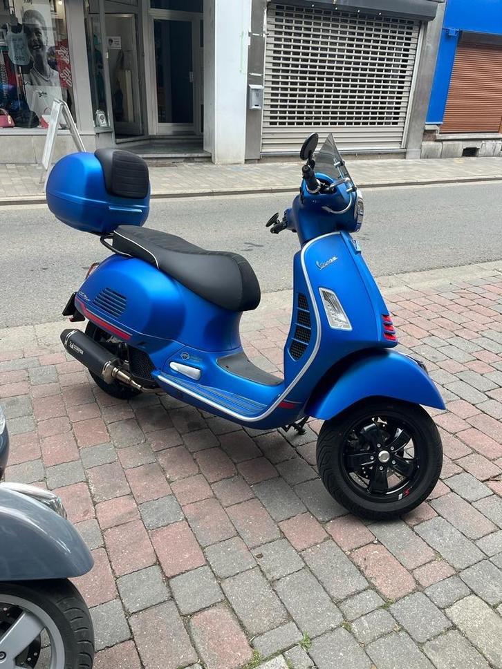 vespa GTS SUPER 125, Fietsen en Brommers, Scooters | Vespa, Zo goed als nieuw, Overige modellen, Benzine, Ophalen