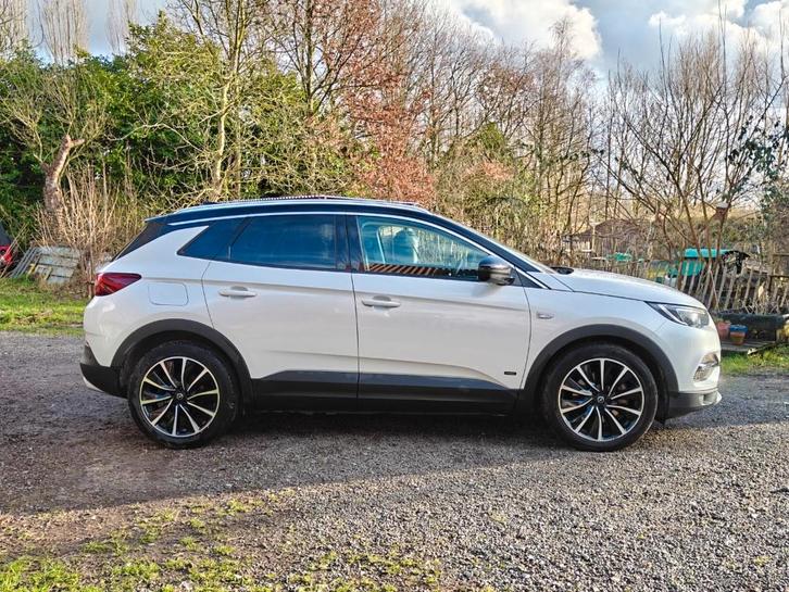 Opel Grandland GLX INNOVATION 1.6 plug in Hybride full opt, Auto's, Opel, Particulier, Grandland, 360° camera, ABS, Achteruitrijcamera