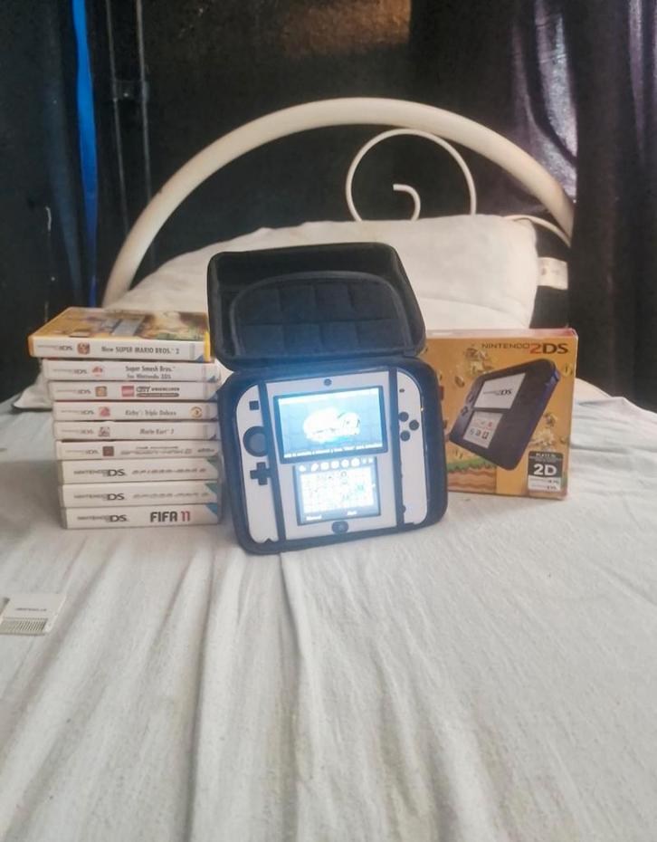 Modded nintendo 2ds met 38 games, Games en Spelcomputers, Spelcomputers | Nintendo 2DS en 3DS, Zo goed als nieuw, 2DS, Ophalen