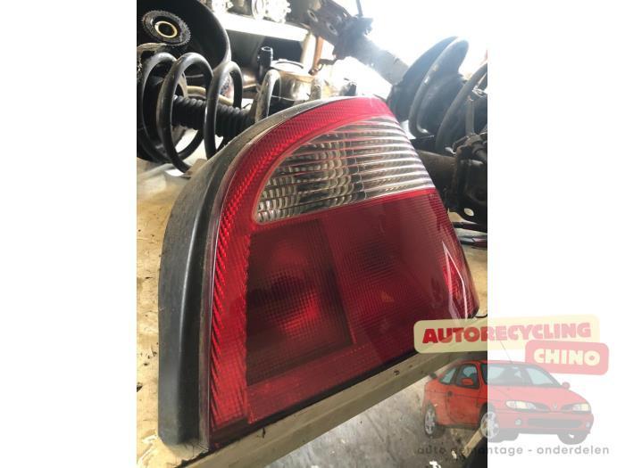 Feu arrière droit d'un Renault Megane, Autos : Pièces & Accessoires, Éclairage, Renault, Utilisé, 3 mois de garantie, Enlèvement ou Envoi
