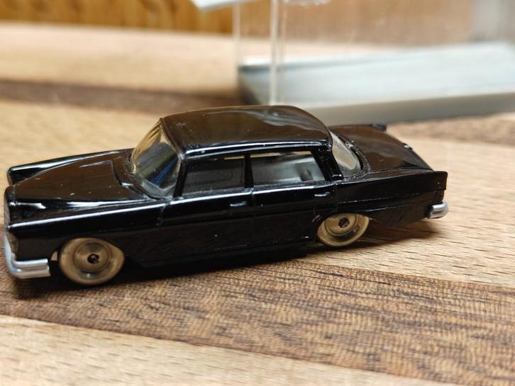 LEGO HO 1/87 MERCEDES 220S ZWART, Kinderen en Baby's, Speelgoed | Duplo en Lego, Nieuw, Lego, Ophalen of Verzenden