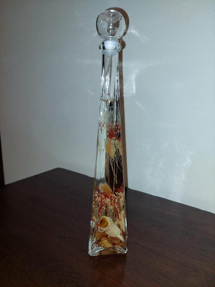Decoratieve fles met ondergedompelde bloemen - glas, Antiek en Kunst, Antiek | Glaswerk en Kristal, Ophalen of Verzenden