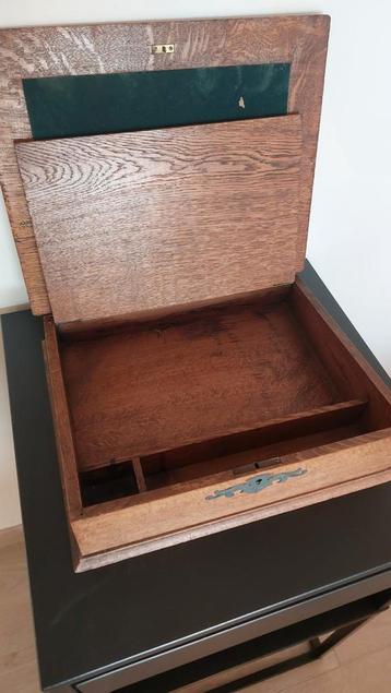 Oude eiken schrijfkist  beschikbaar voor biedingen