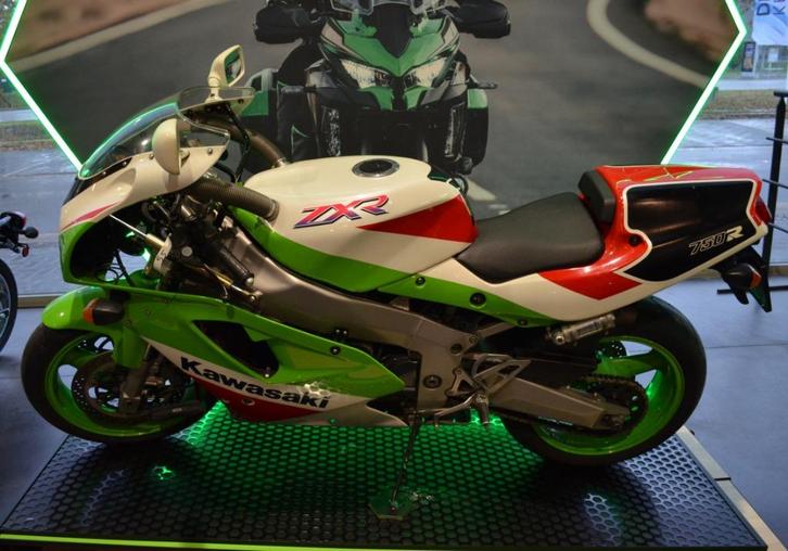 1993 Kawasaki ZXR-750R | 31.303KM | Volledig origineel, Motoren, Motoren | Kawasaki, Bedrijf, Super Sport, meer dan 35 kW, 4 cilinders