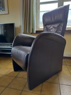 Bruine, lederen relax fauteuil, Ophalen, Gebruikt, Klassiek, 50 tot 75 cm