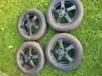 4 stuks Hyundai i30 velgen en 195/65/15 winterbanden, Auto-onderdelen, Banden en Velgen, Ophalen, Winterbanden, Band(en)