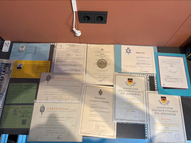 Documenten, oorlog, wo1/wo2, militair, leger, certificaten, Verzamelen, Militaria | Algemeen, Landmacht, Verzenden