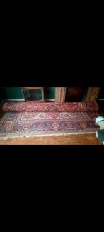 Te koop paar tapijten , lusters  ,tafel wegens verhuis, Ophalen, Gebruikt