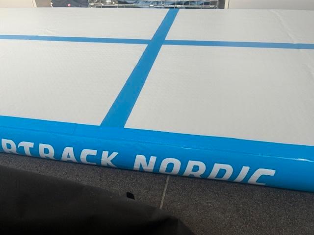 airtrack, Sports & Fitness, Gymnastique, Comme neuf, Bleu, Enlèvement