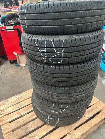 6 X  Banden 205/75R16C  zo goed als nieuw beschikbaar voor biedingen