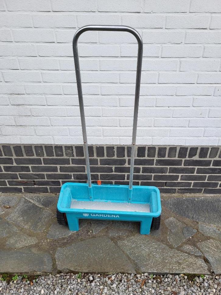 Strooiwagen Gardena, Tuin en Terras, Hand-tuingereedschap, Gebruikt, Ophalen
