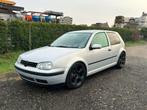 VOLKSWAGEN GOLF IV 1.4 BENZINE 2000 (ZO MEENEMEN!), Auto's, Bedrijf, Golf, Zilver of Grijs, 1390 cc