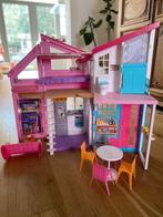 Barbiehuis met accessoires en pop, Kinderen en Baby's, Ophalen, Zo goed als nieuw, Poppenhuis
