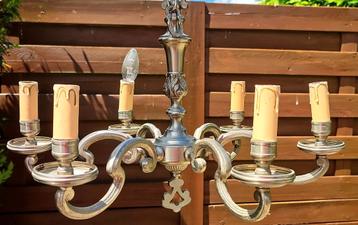 Ancien lustre en étain beschikbaar voor biedingen