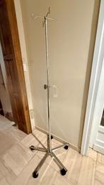 Pied à perfusion en acier inoxydable réglable en hauteur, Enlèvement