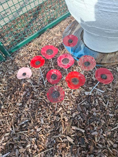 Joli lot de 10 coquelicots en céramique ! Décorez la frontiè, Jardin & Terrasse, Décoration murale de jardin, Enlèvement ou Envoi