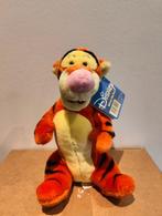 Disney Trigger knuffel 25 cm, Ophalen of Verzenden, Overige figuren, Nieuw, Knuffel
