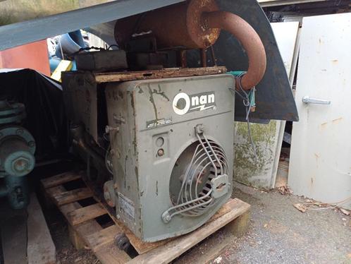 Militaire aggregaat Onan 6kVA (2st), Doe-het-zelf en Bouw, Aggregaten, Gebruikt, Ophalen