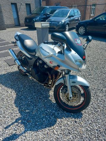 Kawasaki ZR  beschikbaar voor biedingen