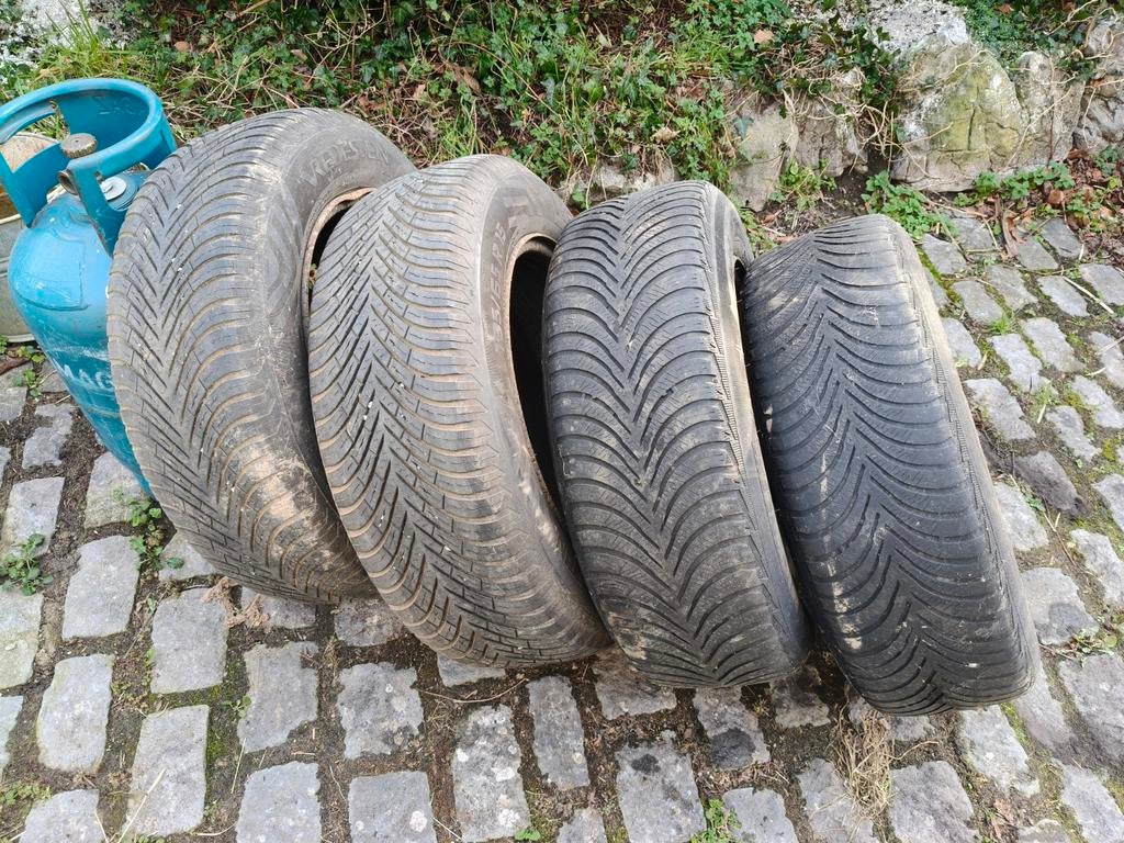 Lot de 4 jantes avec pneus 195/65 R15, Autos : Pièces & Accessoires, Pneus & Jantes, 4 Saisons, Pneu(s)