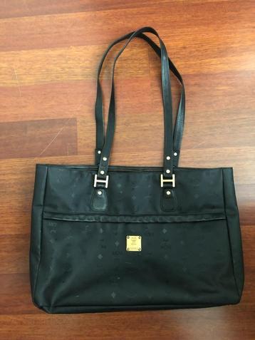 Vintage MCM schoudertas 1989 black monogram beschikbaar voor biedingen