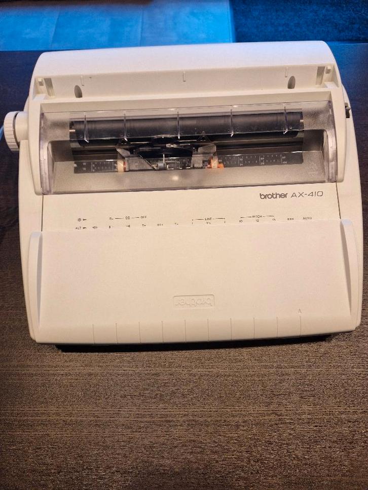 Machine à écrire électrique Brother AX-410, Divers, Machines à écrire, Utilisé, Enlèvement