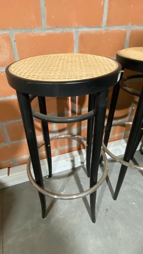Barkruk Thonet, Huis en Inrichting, Barkrukken, Zo goed als nieuw, 60 tot 90 cm, Hout, 5 krukken of meer, Met voetsteun, Ophalen