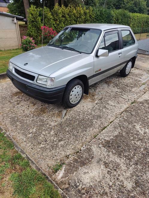 Opel corsa, Auto's, Opel, Bedrijf, Corsa, Benzine, Stadsauto, 2 deurs, Handgeschakeld, Zilver of Grijs, Ophalen