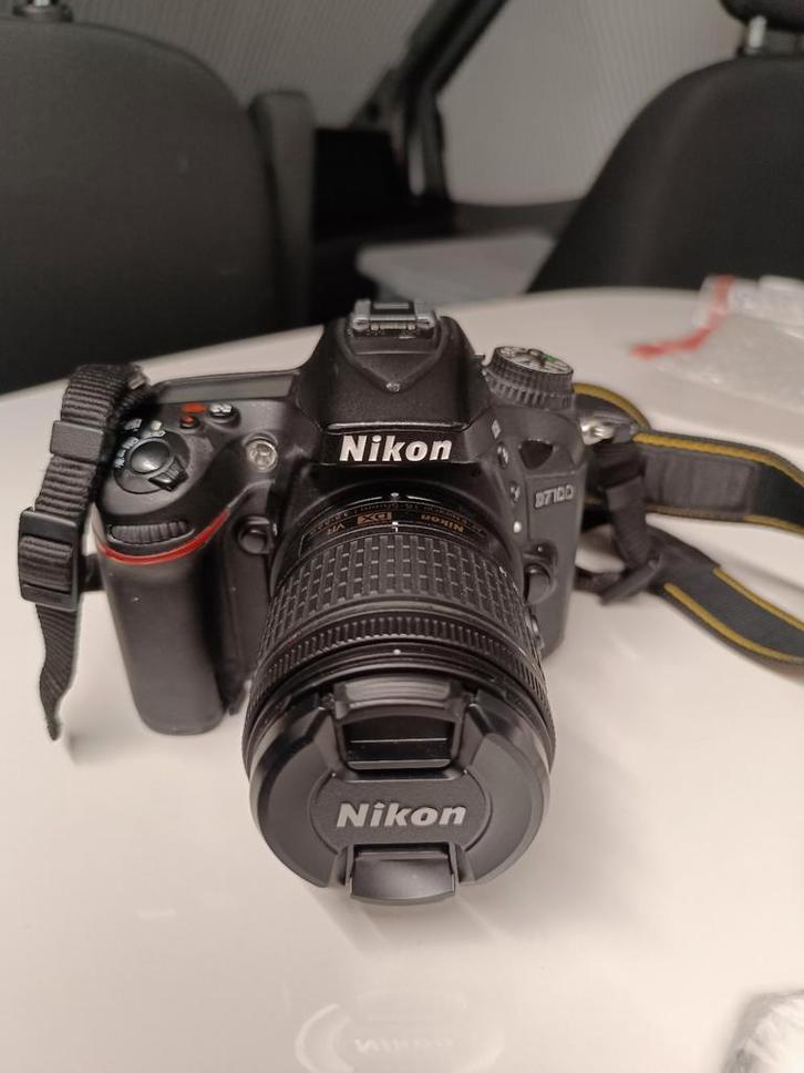 Nikon D7100 + lens Nikon DX VR AF-P Nikkor 18-55mm 3,5 -5,6G, Audio, Tv en Foto, Fotografie | Professionele apparatuur, Ophalen