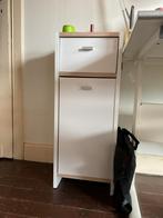 Small closet / Klein badkamer meubel, Huis en Inrichting, Ophalen