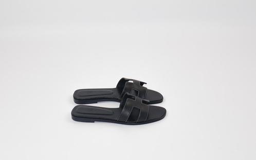 Oran Hermes Sandalen Zie Omschrijving, Vêtements | Femmes, Chaussures, Sneakers et Baskets, Enlèvement ou Envoi